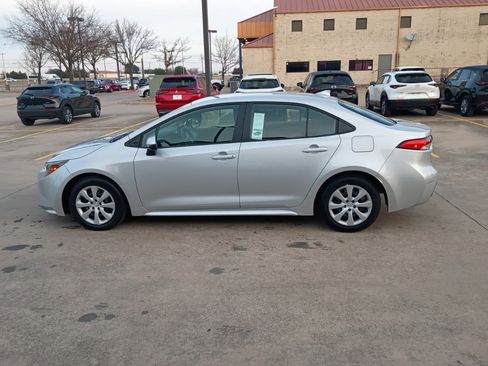 Used 2024 Toyota Corolla LE image 8