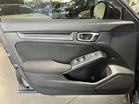 Used 2025 Honda Civic Sport image 21