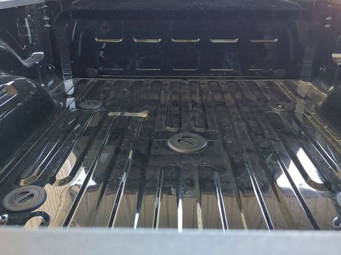 New 2026 RAM 2500 Big Horn AWD/4WD image 13
