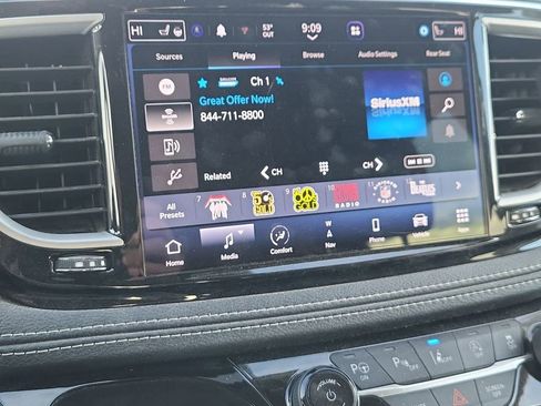 Used 2022 Chrysler Pacifica Touring-L w/ Uconnect Theater Family Group image 19