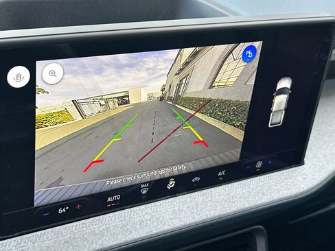 New 2025 Ford Maverick XLT image 18