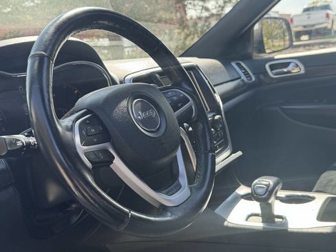 Used 2015 Jeep Grand Cherokee Altitude AWD/4WD image 12