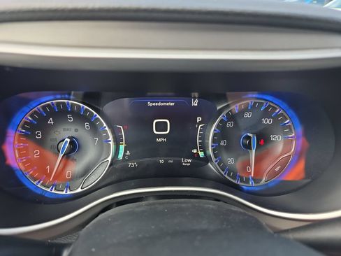 New 2027 Chrysler Pacifica Select AWD/4WD image 16