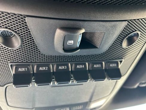 Used 2022 Ford F250 Lariat w/ Lariat Ultimate Package AWD/4WD image 38