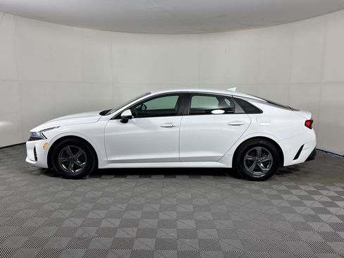 Used 2022 Kia K5 LXS FWD image 2