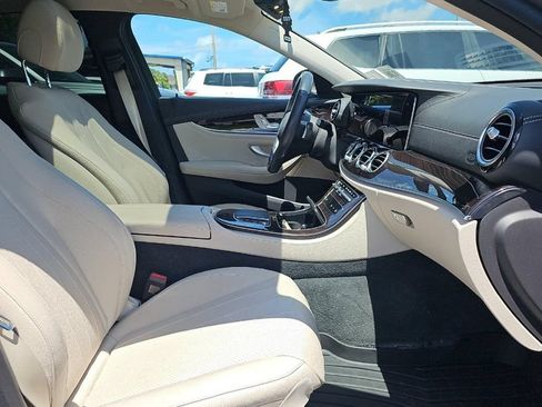 Used 2021 Mercedes-Benz E 350 Sedan w/ Premium Package image 8