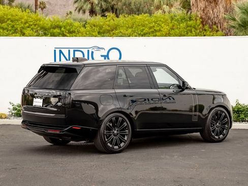 Used 2023 Land Rover Range Rover SE AWD/4WD image 6