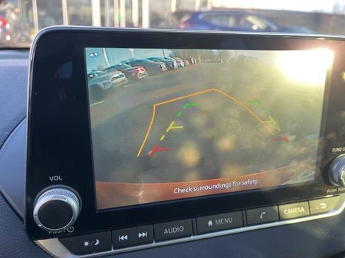 Used 2022 Nissan Sentra SR w/ Electronics Package image 14