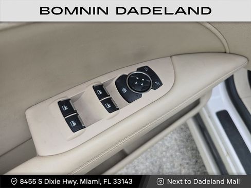 Used 2017 Lincoln MKZ Premiere image 16