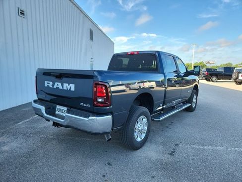 Used 2025 RAM 2500 Big Horn AWD/4WD image 9