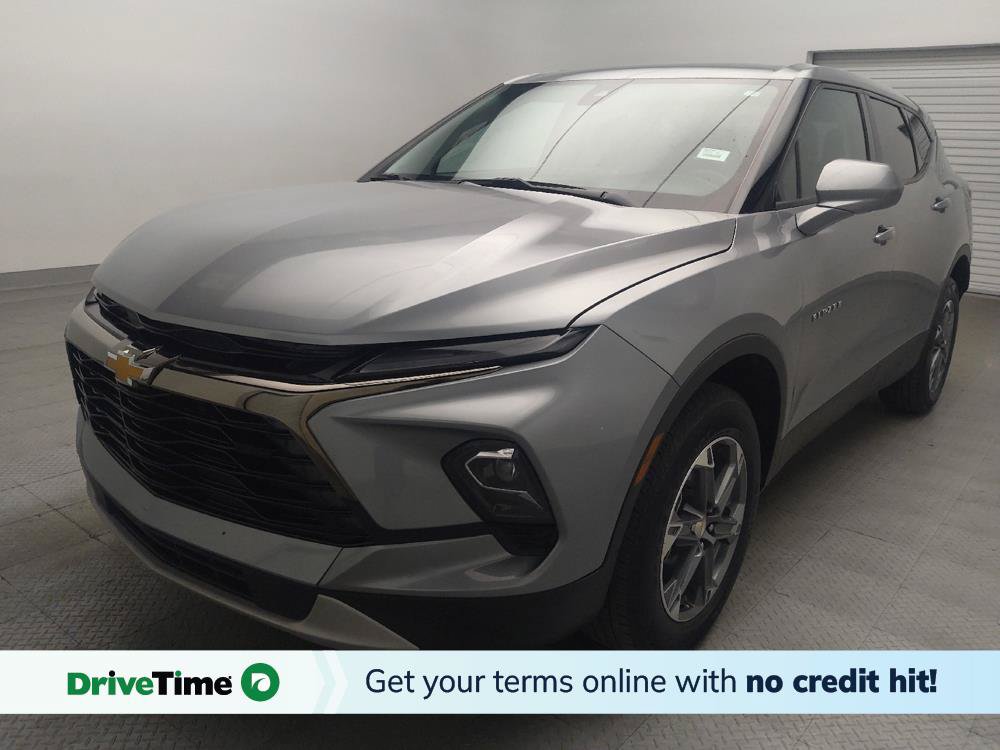 Used 2025 Chevrolet Blazer LT FWD image 1