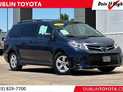Certified 2018 Toyota Sienna LE w/ Carpet Mat Package