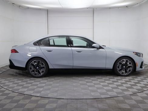 New 2026 BMW 530i w/ M Sport Package image 4