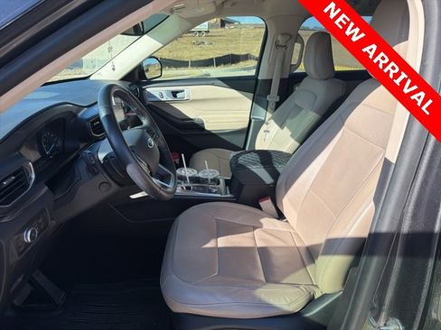 Used 2020 Ford Explorer Limited w/ Class III Trailer Tow Package image 9