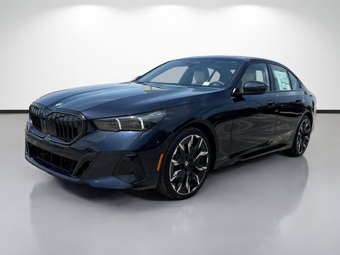 New 2027 BMW 530i w/ M Sport Package RWD image 7