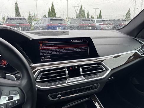 Used 2020 BMW X5 xDrive40i w/ Convenience Package AWD/4WD image 3