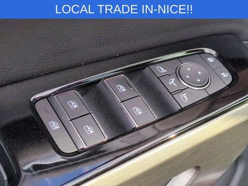 Used 2023 Nissan Pathfinder Platinum image 14