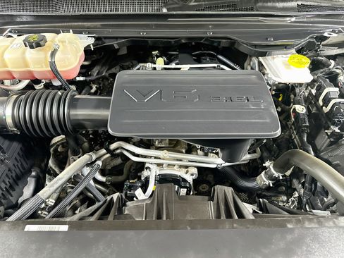 Used 2025 RAM 1500 Big Horn AWD/4WD image 31