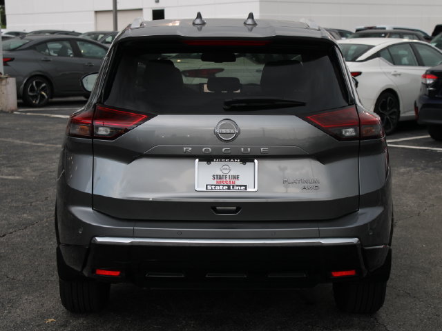 Certified 2025 Nissan Rogue Platinum w/ Tech Package AWD/4WD image 8