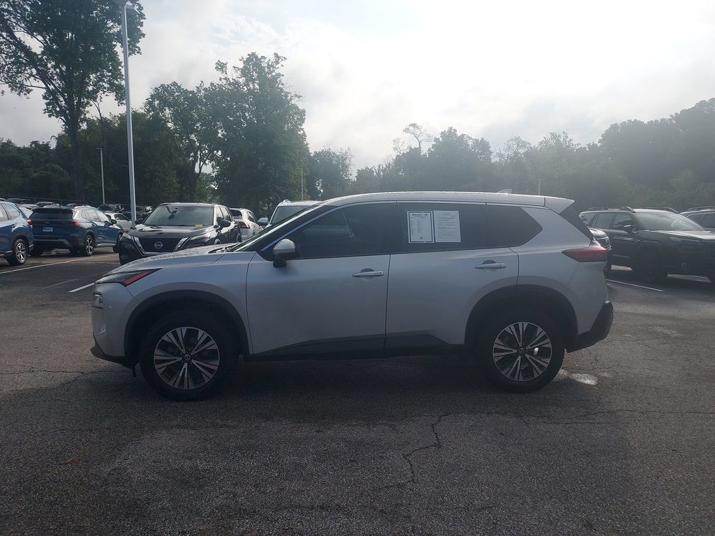 Used 2021 Nissan Rogue SV AWD/4WD image 4