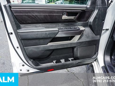 Used 2025 Toyota Sequoia SR5 AWD/4WD image 51