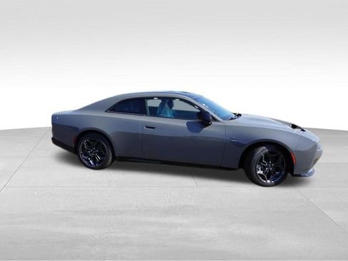 New 2025 Dodge Charger Daytona R/T w/ Sun & Sound Package AWD/4WD image 2
