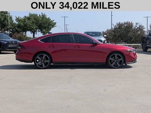 Used 2024 Honda Accord Sport image 4