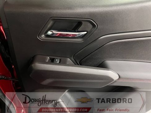Used 2024 Chevrolet Colorado Z71 w/ Z71 Convenience Package 2 AWD/4WD image 34