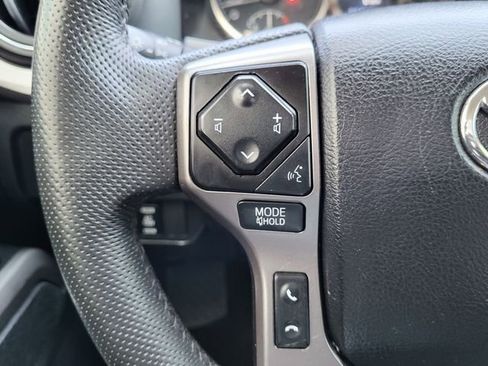 Used 2022 Toyota Tacoma SR5 w/ Trail Edition AWD/4WD image 19
