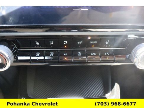 New 2027 Chevrolet Bolt LT w/ Comfort Package FWD image 17