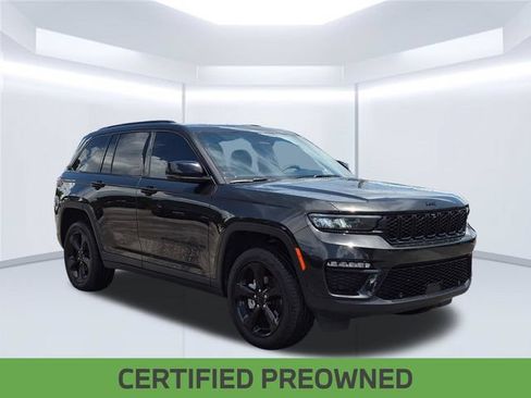 Certified 2024 Jeep Grand Cherokee Limited w/ Luxury Tech Group II AWD/4WD image 9