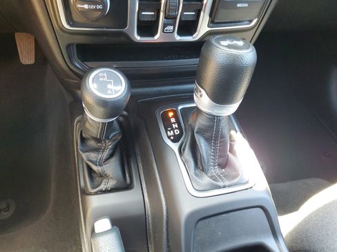 Used 2024 Jeep Wrangler Sport S image 20