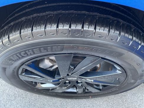 Used 2024 Chevrolet Equinox LS w/ Sport Edition image 27