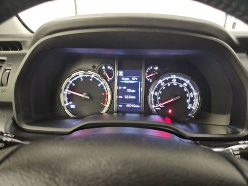 Certified 2024 Toyota 4Runner TRD Off-Road image 22