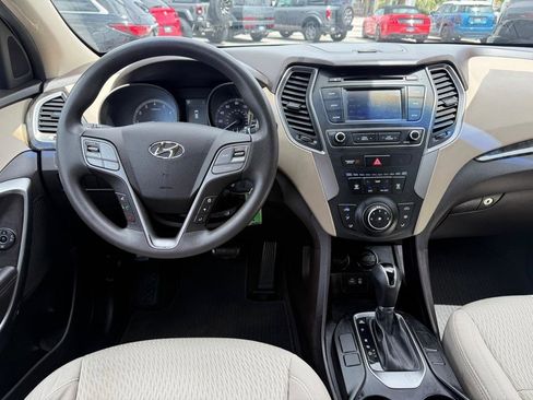 Used 2017 Hyundai Santa Fe Sport image 23