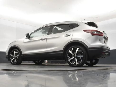 Used 2022 Nissan Rogue Sport SL w/ Premium Package image 12