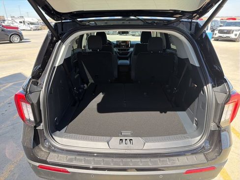 New 2026 Ford Explorer Active AWD/4WD image 23