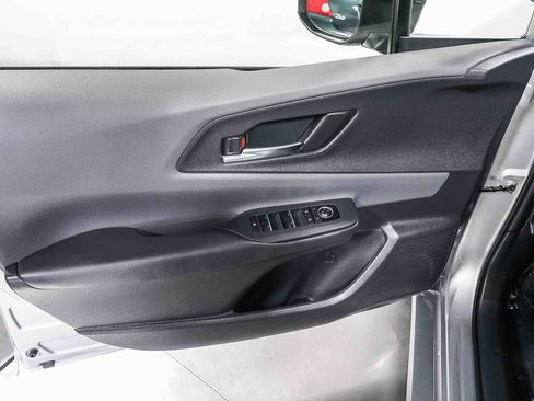 Certified 2026 Toyota Prius XLE FWD image 23