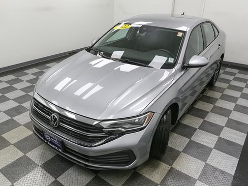 Used 2022 Volkswagen Jetta S image 7