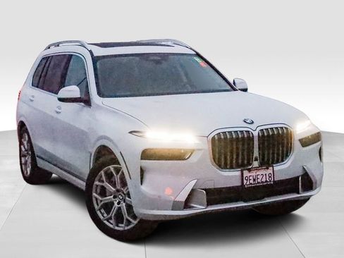 Used 2023 BMW X7 xDrive40i AWD/4WD image 2