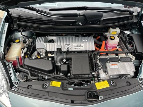 Used 2012 Toyota Prius Three FWD image 28
