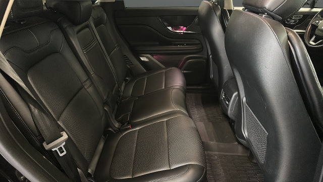 Used 2024 Lincoln Corsair Grand Touring w/ Rear Removable Package Tray AWD/4WD image 24