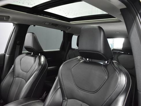 Used 2023 INFINITI QX60 Sensory AWD/4WD image 17