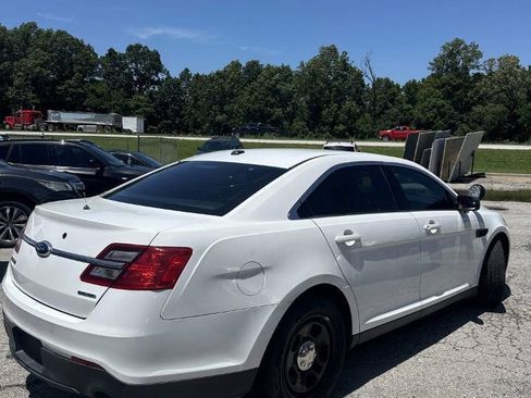 Used 2014 Ford Taurus Police Interceptor FWD image 4