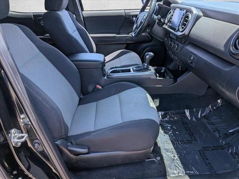 Used 2021 Toyota Tacoma TRD Off-Road w/ Technology Package RWD image 25