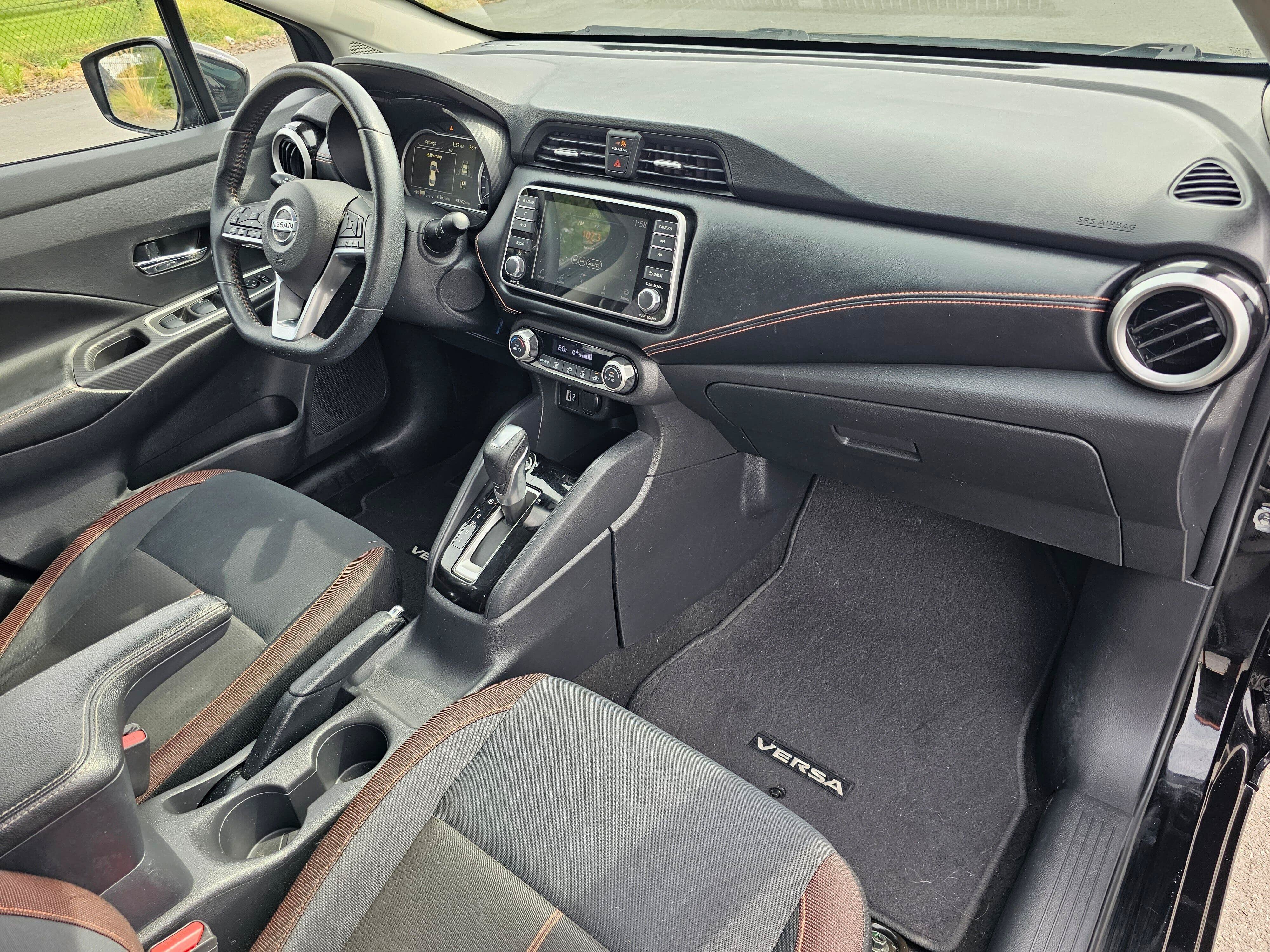 Used 2020 Nissan Versa SR FWD image 11