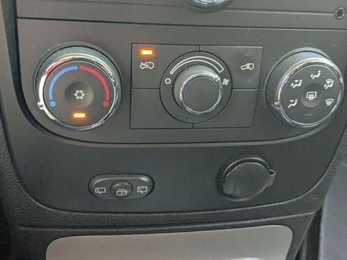 Used 2008 Chevrolet HHR SS FWD image 8