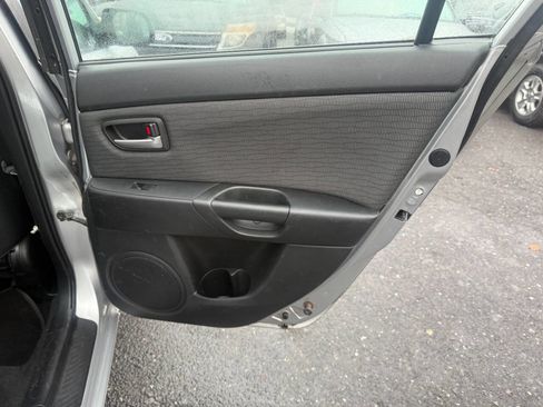 Used 2007 MAZDA MAZDA3 i Touring image 28