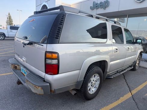 Used 2006 Chevrolet Suburban Z71 w/ Z71 Preferred Equipment Group AWD/4WD image 4