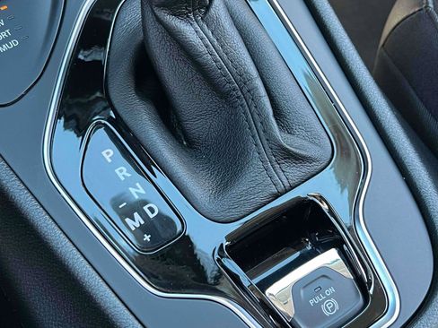 Used 2023 Jeep Cherokee Altitude Lux w/ Lux Elite Package image 14